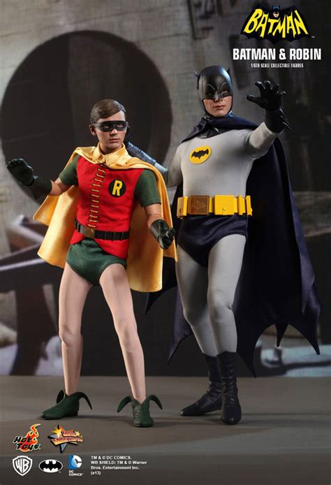 batman and robin figures